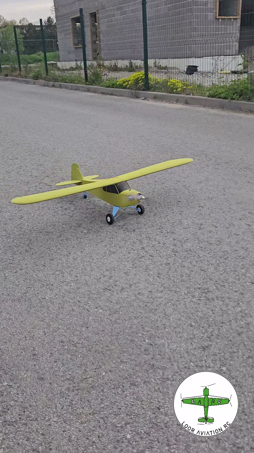 Piper J-3 Cub rajal